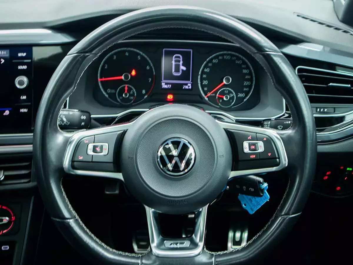Vehicle Image for 10/17for Volkswagen Polo Hatch 1.0TSI Comfortline R-Line