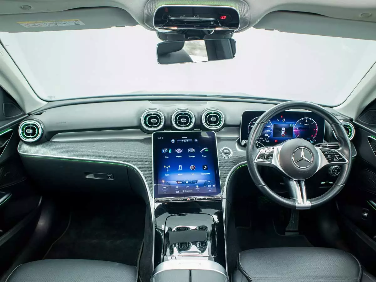 Vehicle Image for 14/17for Mercedes-Benz C-Class C220d Avantgarde