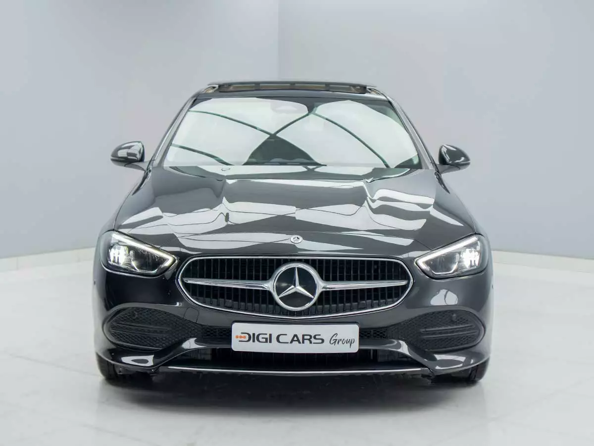 Vehicle Image for 3/17for Mercedes-Benz C-Class C220d Avantgarde