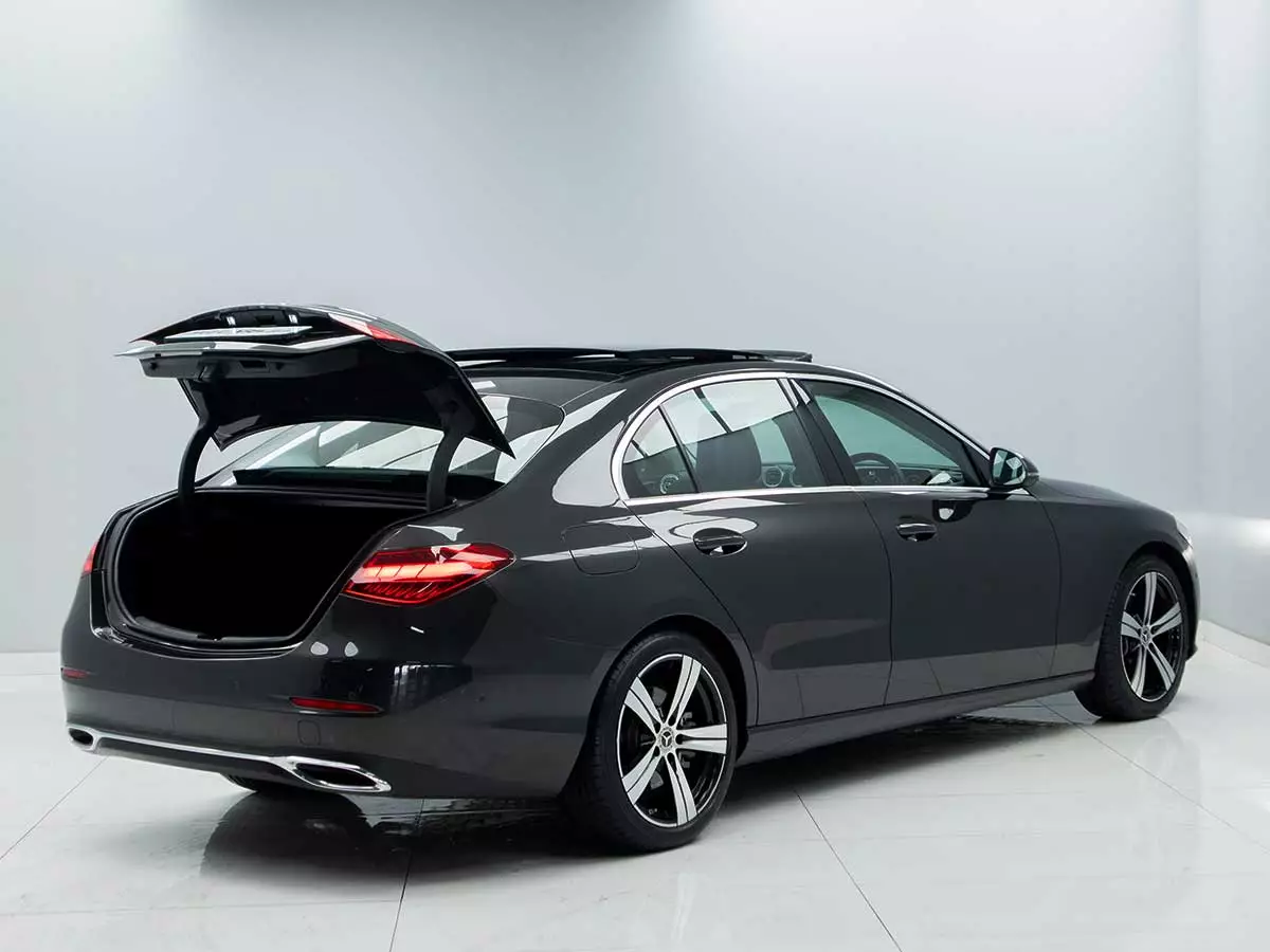 Vehicle Image for 6/17for Mercedes-Benz C-Class C220d Avantgarde