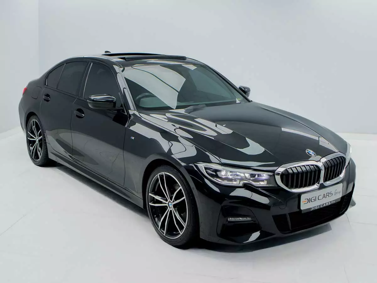 Vehicle Image for 2/17for BMW 3 Series 320i M Sport