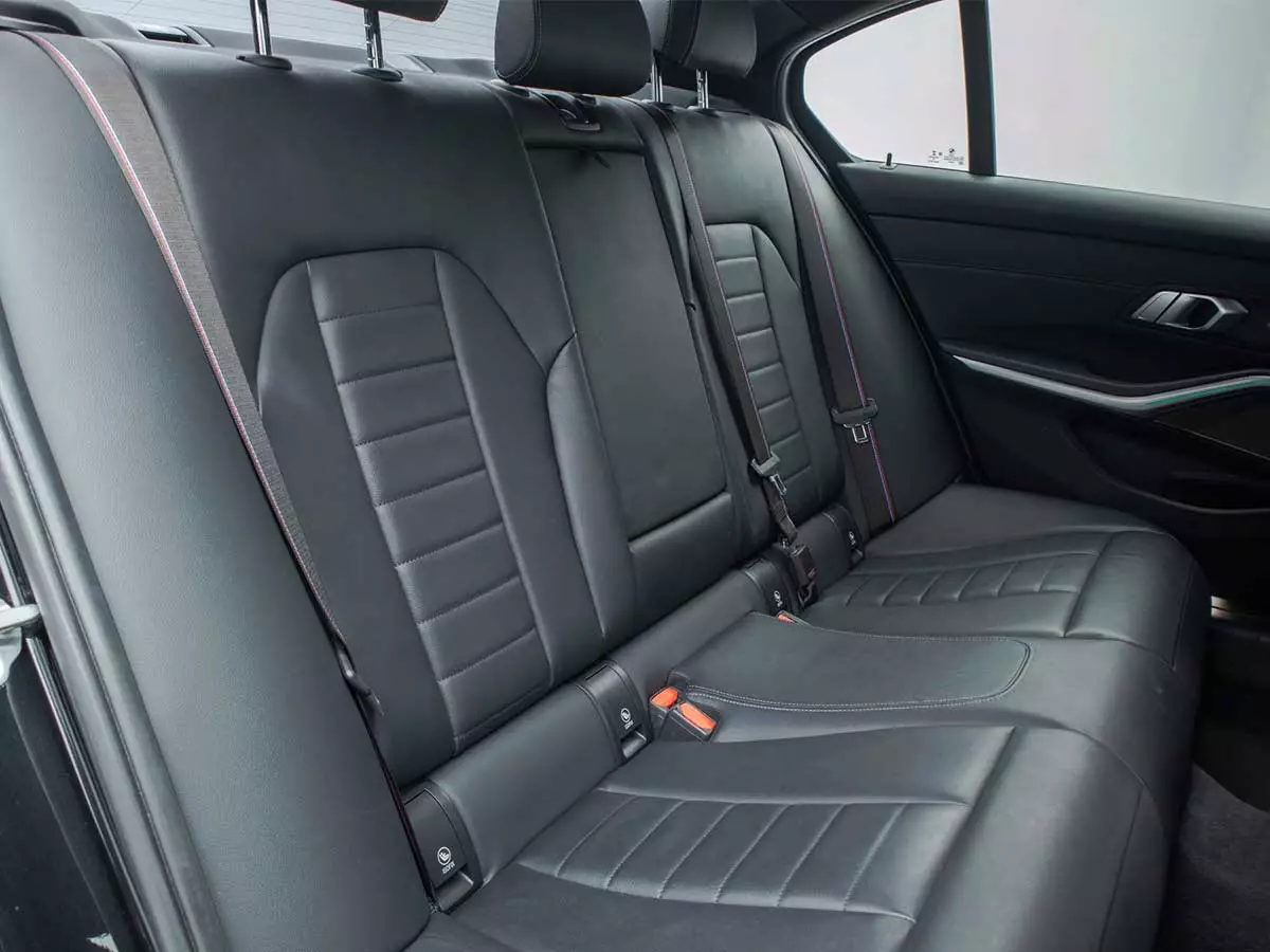 Vehicle Image for 16/17for BMW 3 Series 330is Edition