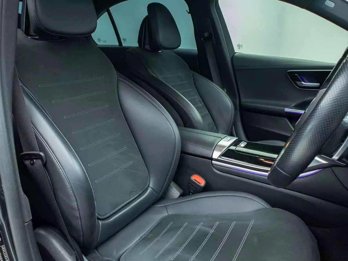 Vehicle Image for 17/17for Mercedes-Benz C-Class C220d AMG Line