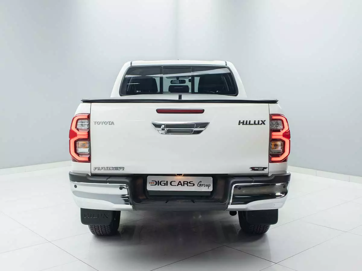 Vehicle Image for 9/17for Toyota Hilux 2.8GD-6 Double Cab Raider auto