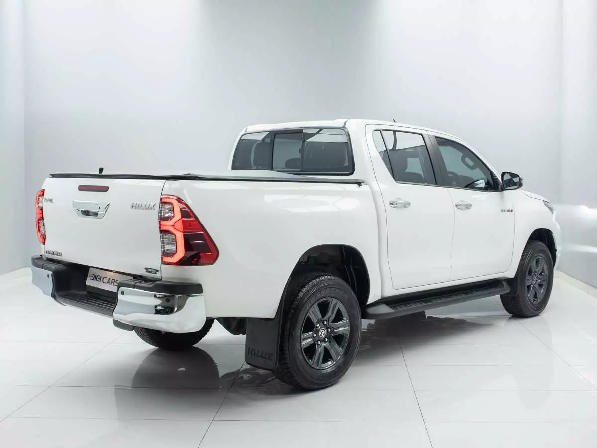 Vehicle Image for 5/17for Toyota Hilux 2.8GD-6 Double Cab Raider auto