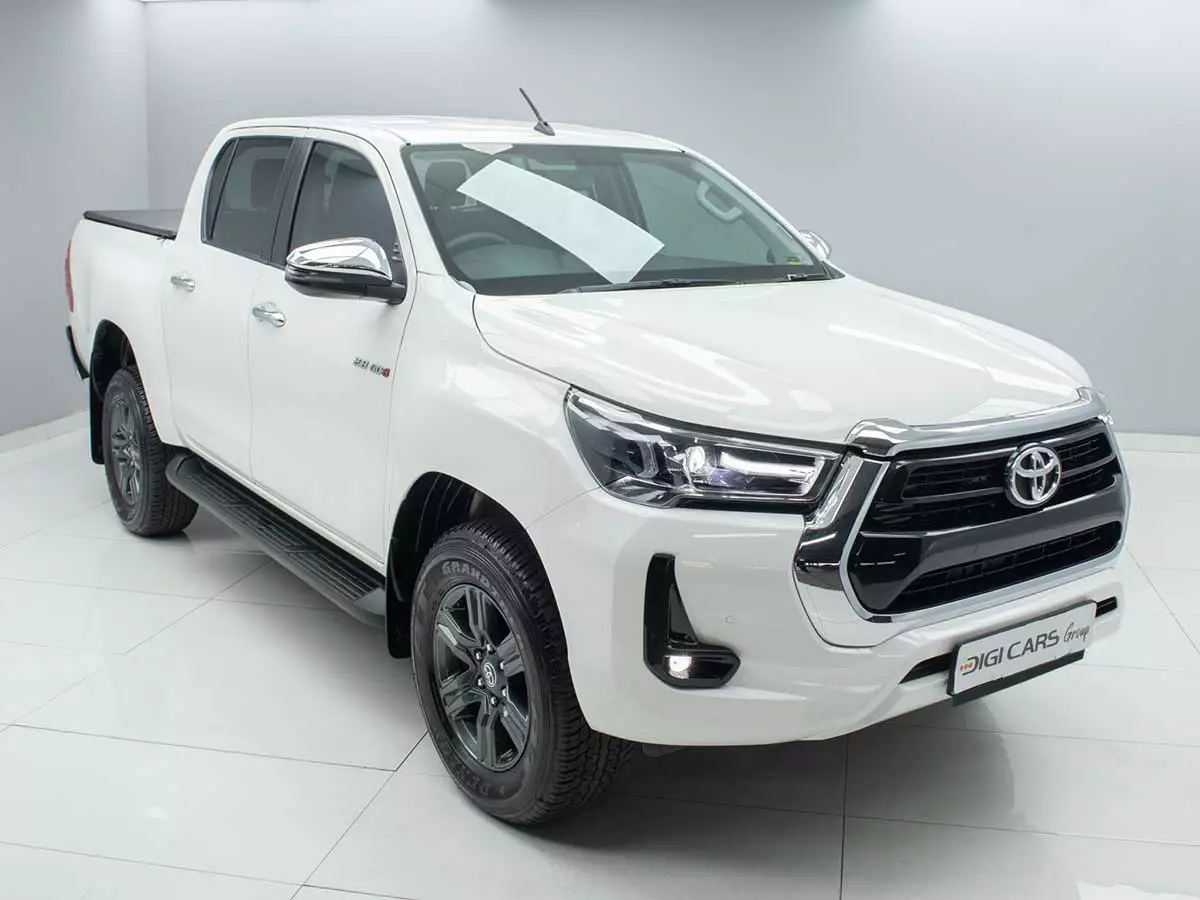 Vehicle Image for 2/17for Toyota Hilux 2.8GD-6 Double Cab Raider auto