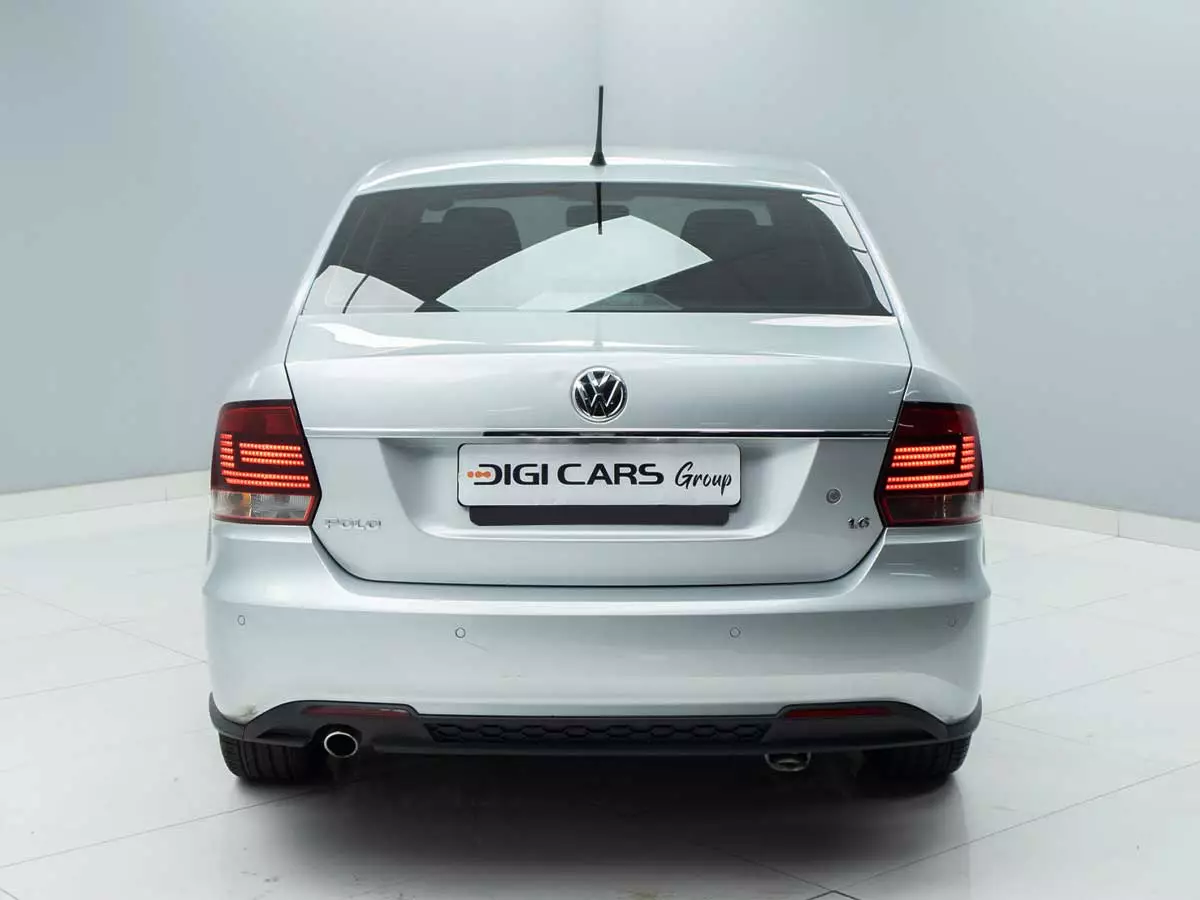Vehicle Image for 9/17for Volkswagen Polo Sedan 1.6 Comfortline Auto