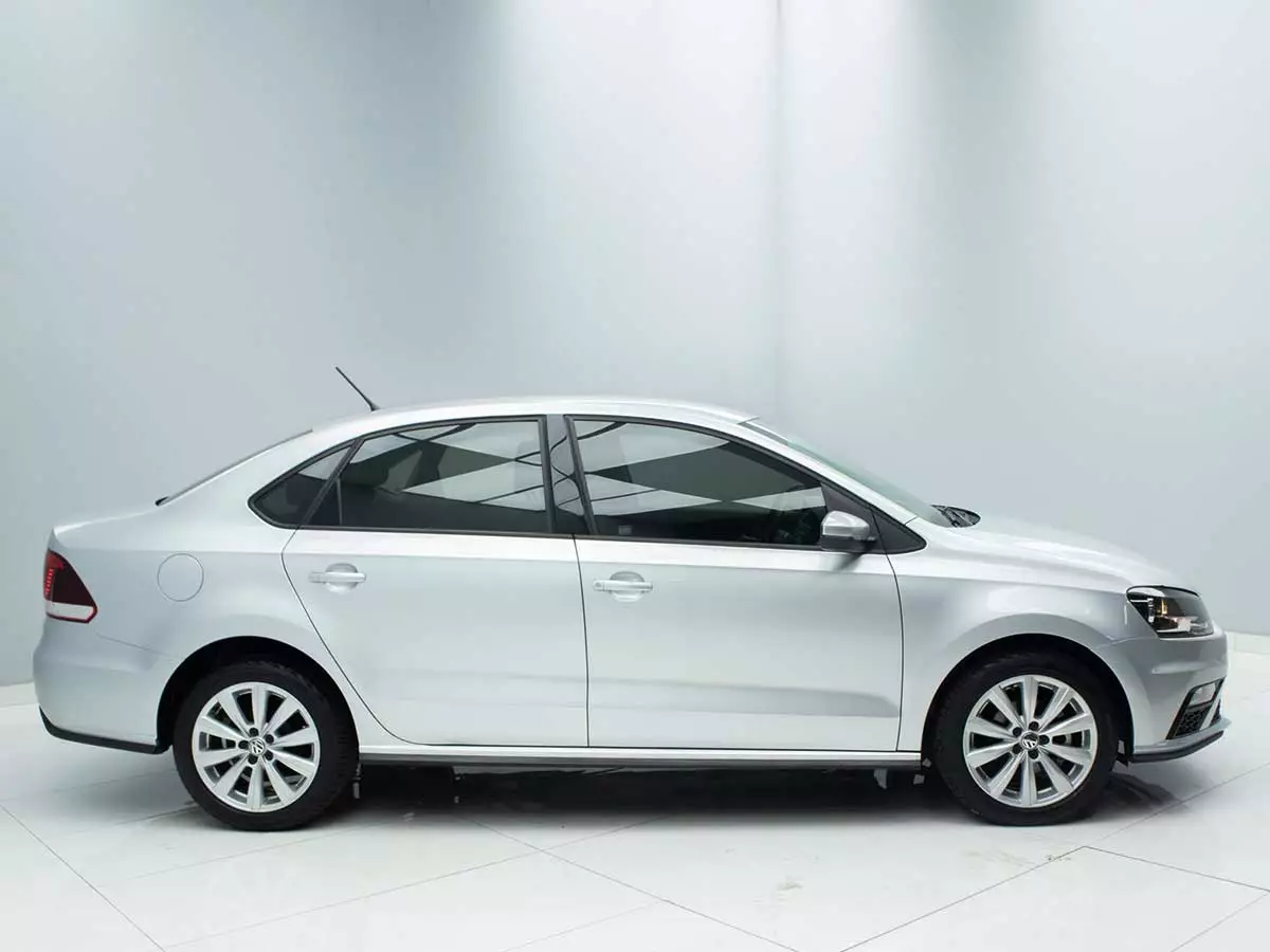 Vehicle Image for 4/17for Volkswagen Polo Sedan 1.6 Comfortline Auto