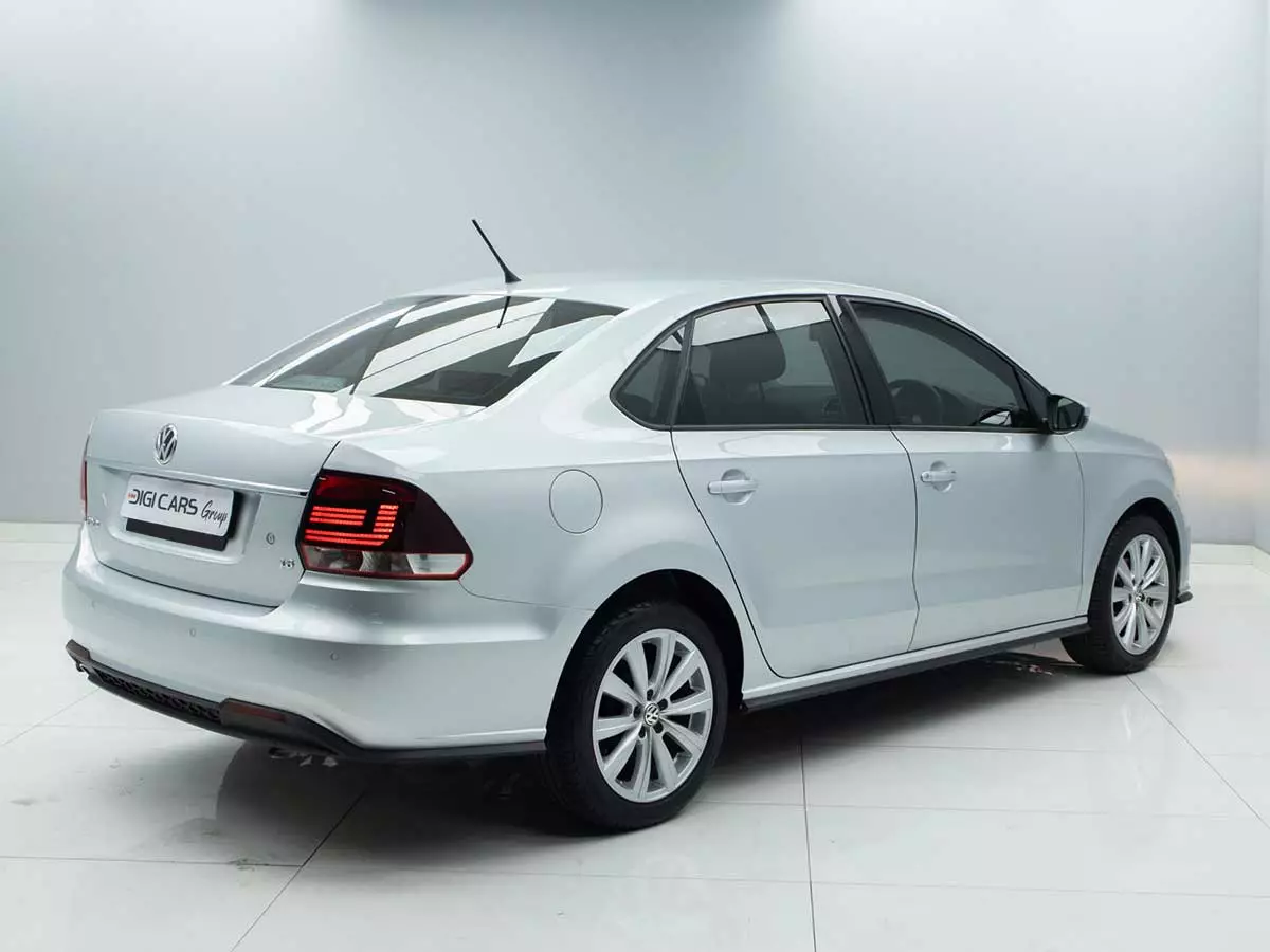 Vehicle Image for 5/17for Volkswagen Polo Sedan 1.6 Comfortline Auto