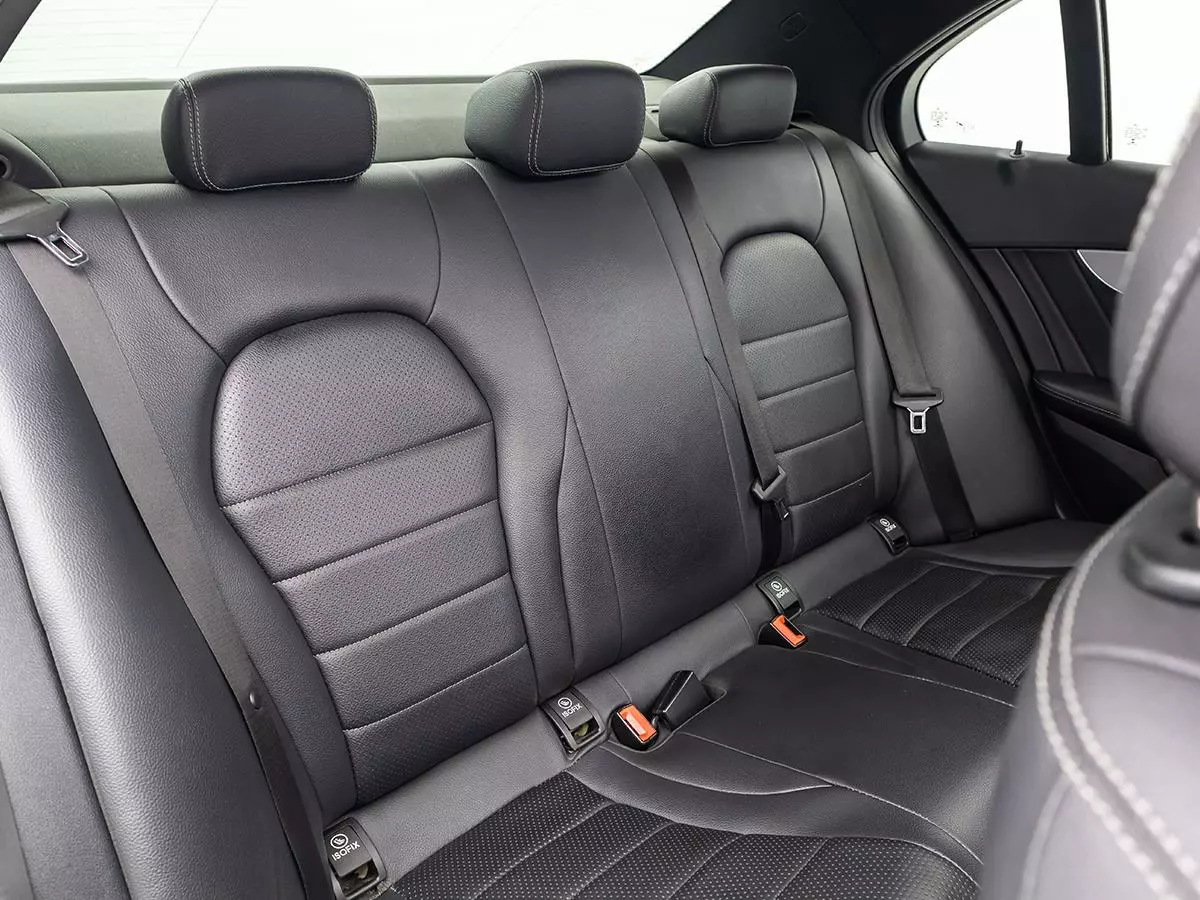 Vehicle Image for 16/17for Mercedes-Benz C-Class C180 AMG Line Auto