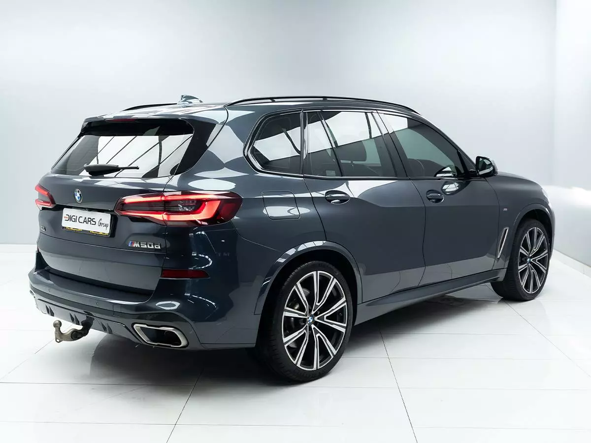 Vehicle Image for 5/17for BMW X5 M50d
