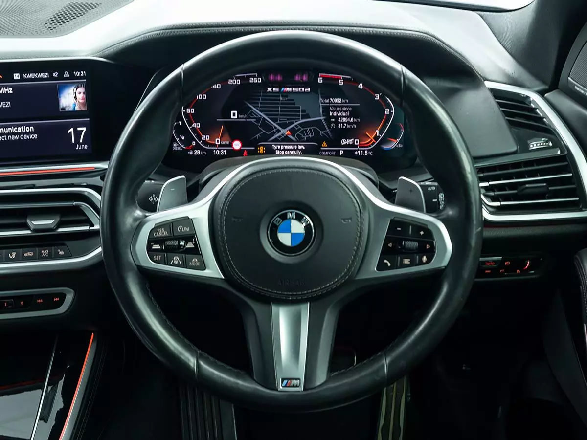 Vehicle Image for 10/17for BMW X5 M50d