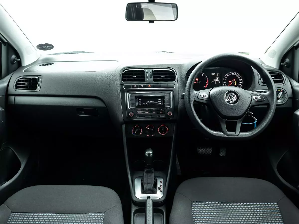 Vehicle Image for 14/16for Volkswagen Polo Vivo Hatch 1.6 Comfortline Auto