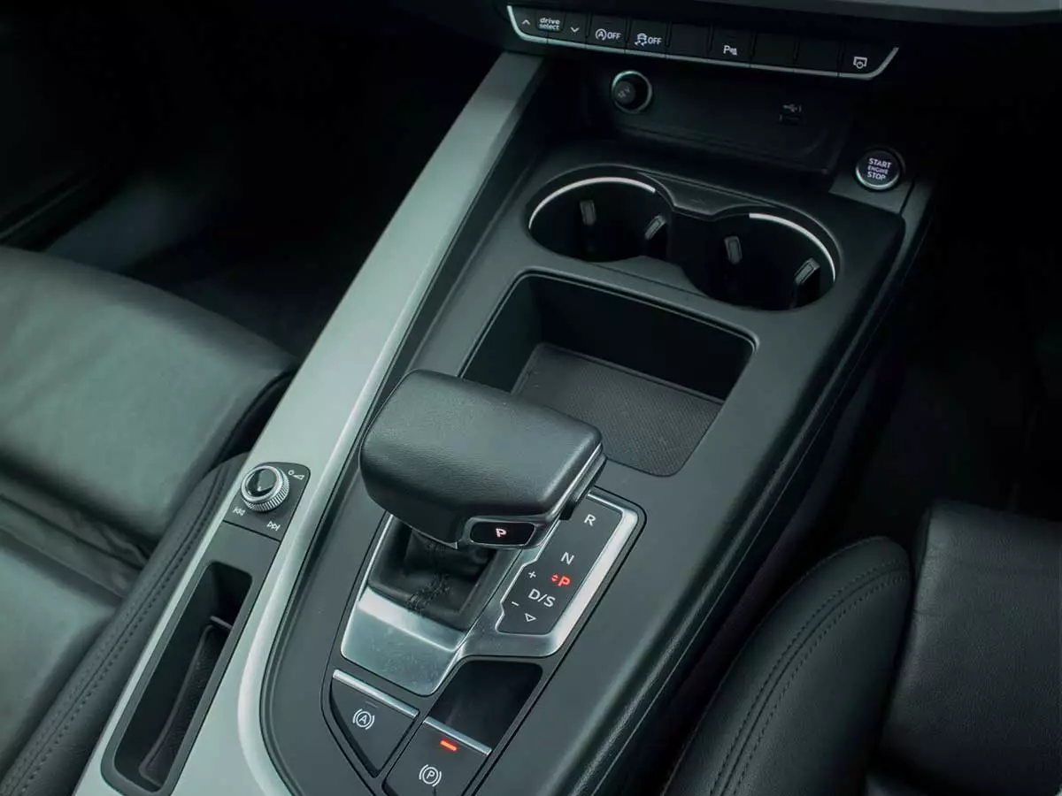 Vehicle Image for 11/17for Audi A4 40TFSI S Line